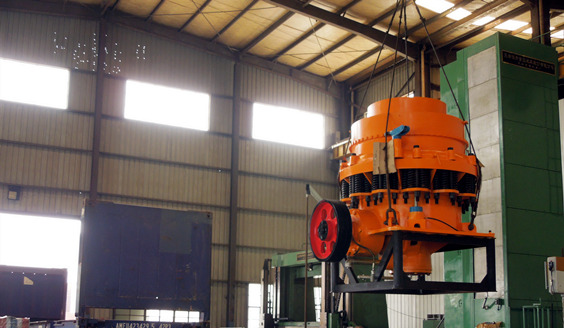 <b>復(fù)合圓錐破碎機發(fā)往安哥拉視頻</b>