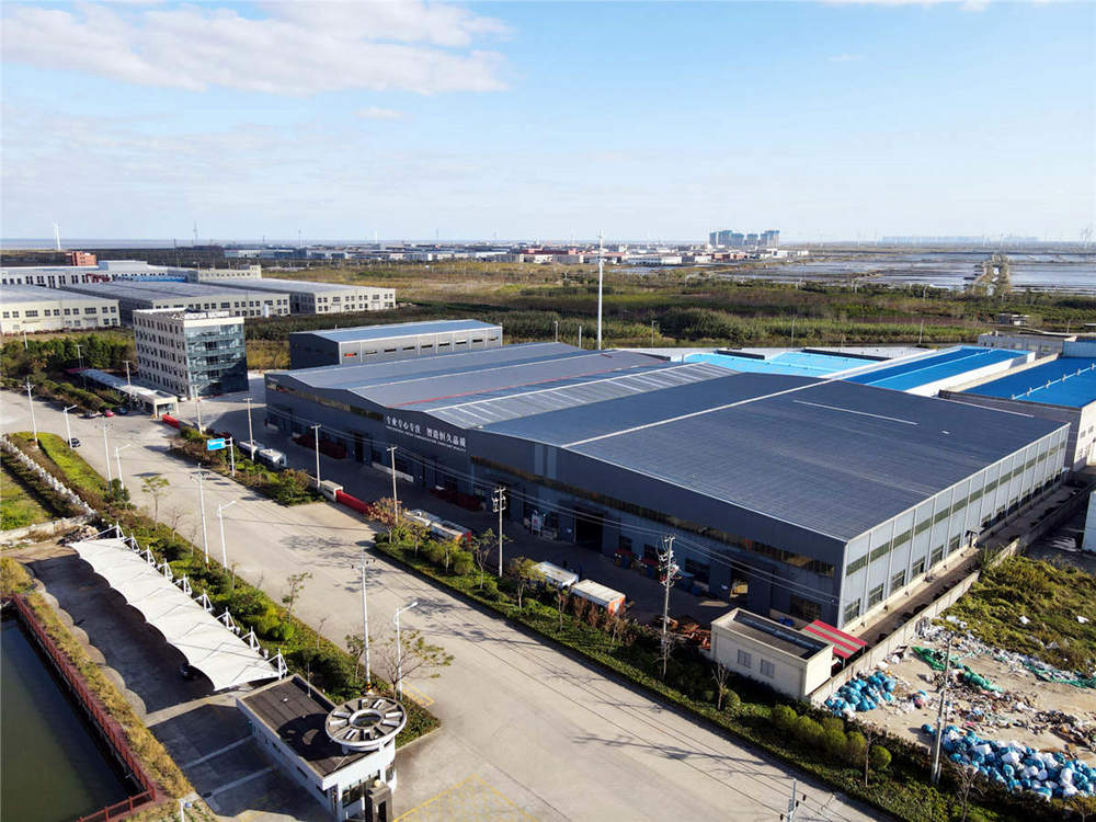 破碎機生產(chǎn)基地全景