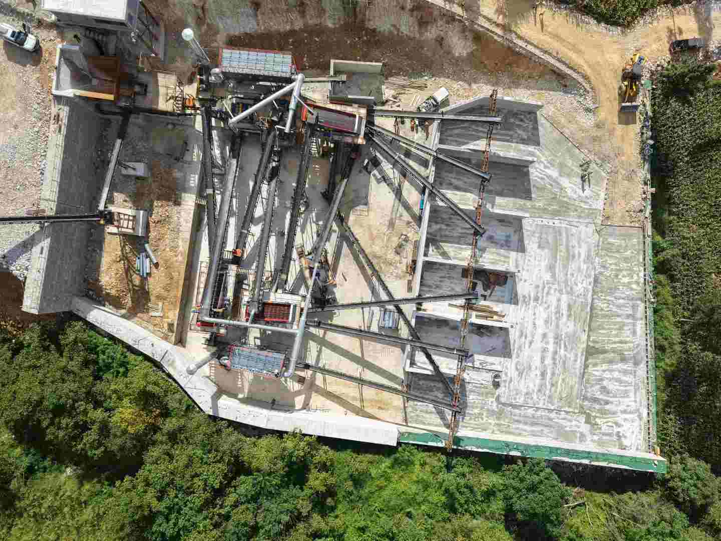 【獨家揭秘】2025年建筑垃圾處理黑科技：全套生產(chǎn)線方案配置攻略，投資必
